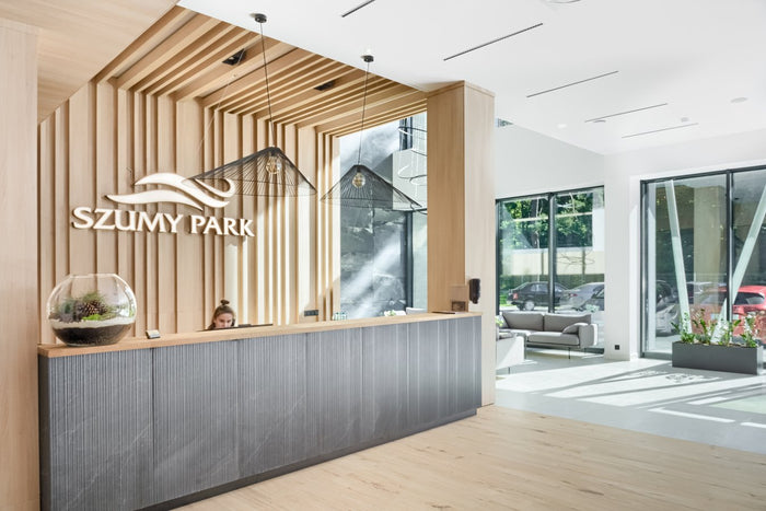 OPTISOFA x Szumy Parkhotel